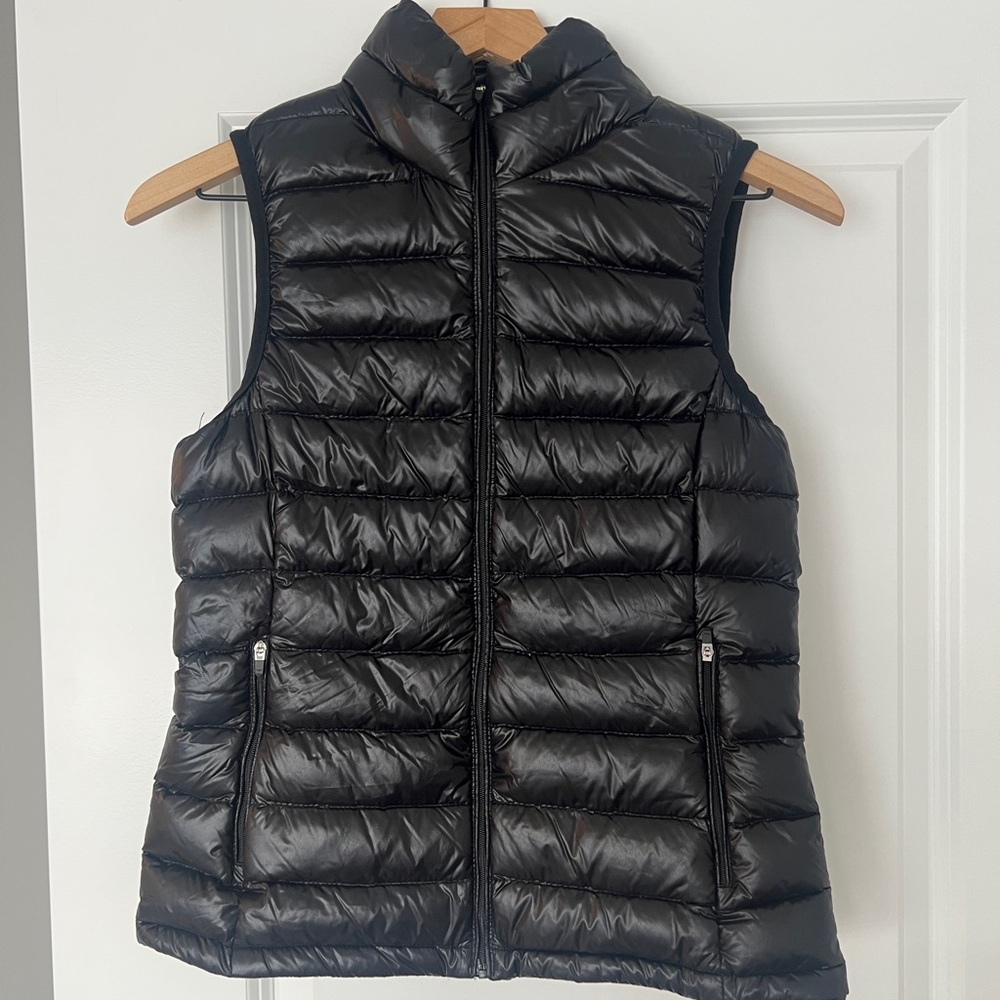 Aritzia Park Life Light Puffer Vest Size S